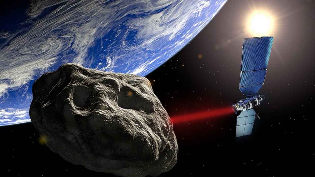deviare asteroide con un satellite