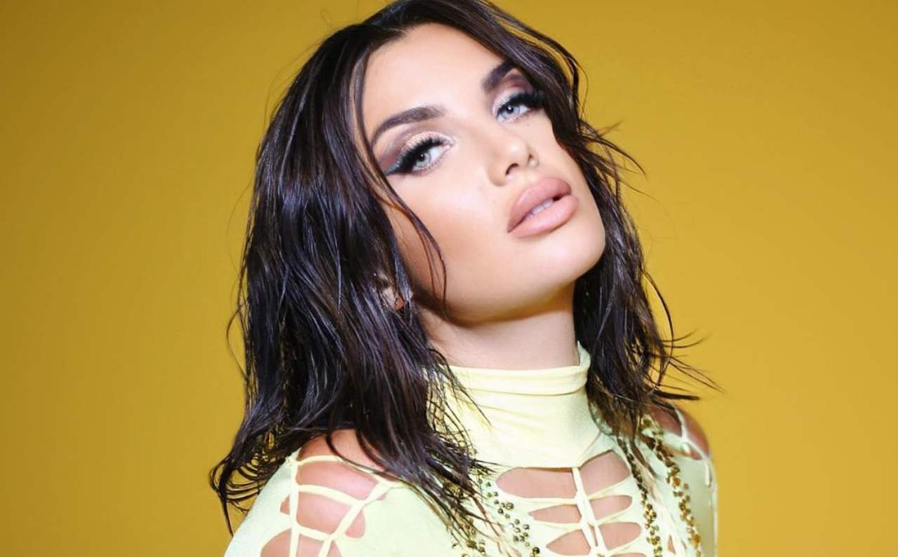 Elettra Lamborghini e il suo nuovo outfit
