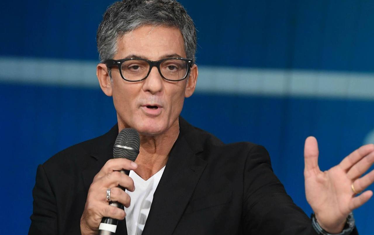 Fiorello, la confessione distruttiva &quot;ho preso l'epatite&quot;