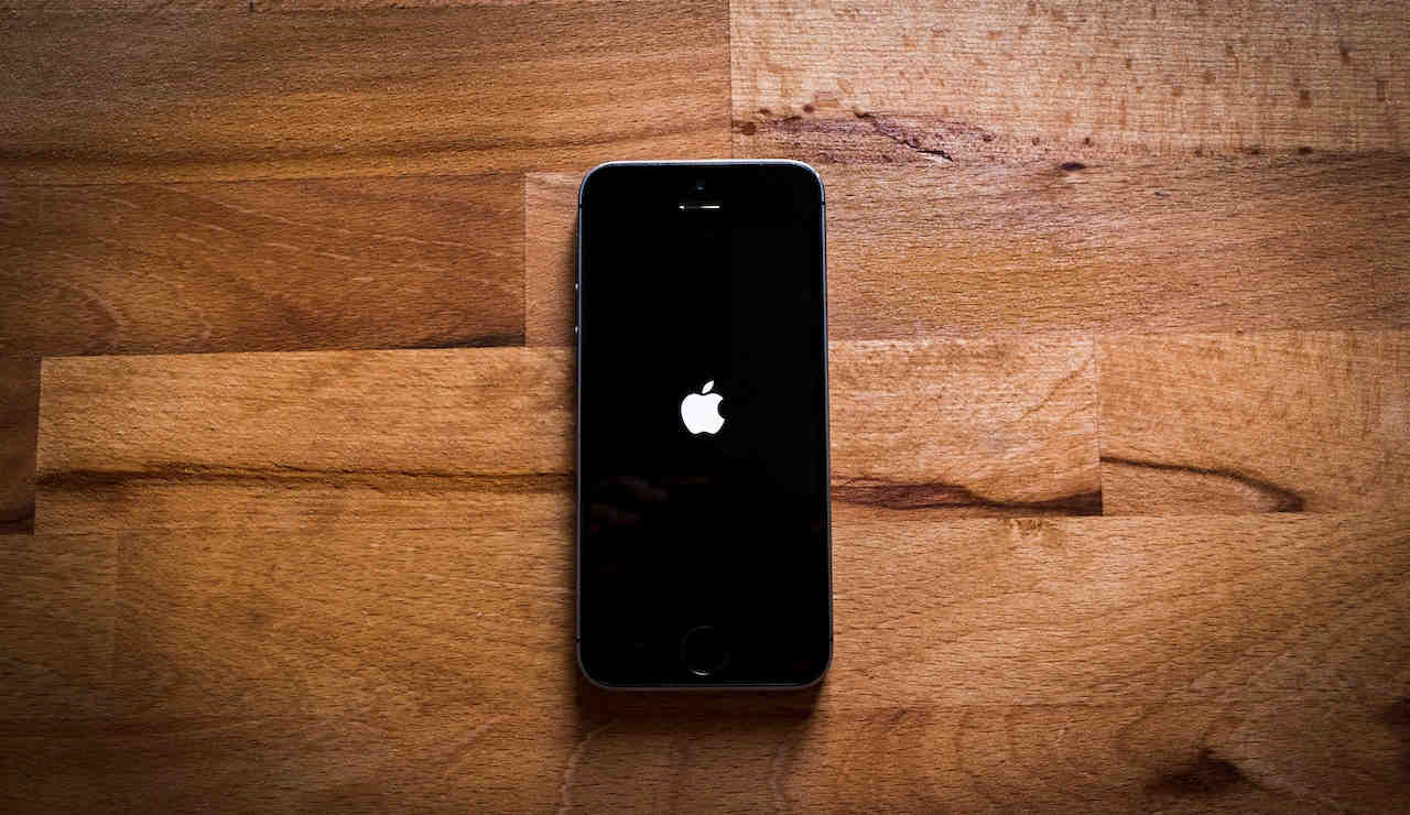 iphone-vietato-divieto-apple