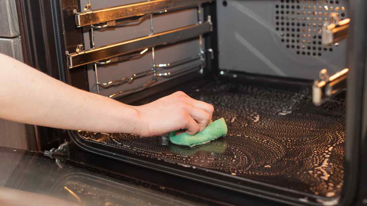 Pulizia del forno - Passionetecnologica.it