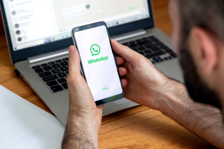 WhatsApp Web è la versione web dell'app di messaggistica, per utilizzare WhatsApp direttamente dal computer o tablet