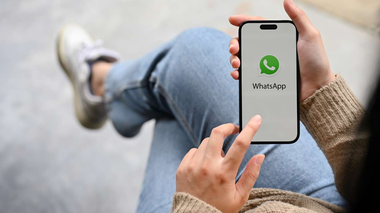 Chiamate WhatsApp quanta batteria consumano