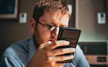 Il telefono all'improvviso non funziona: colpa degli hacker che ti hanno clonato la Sim